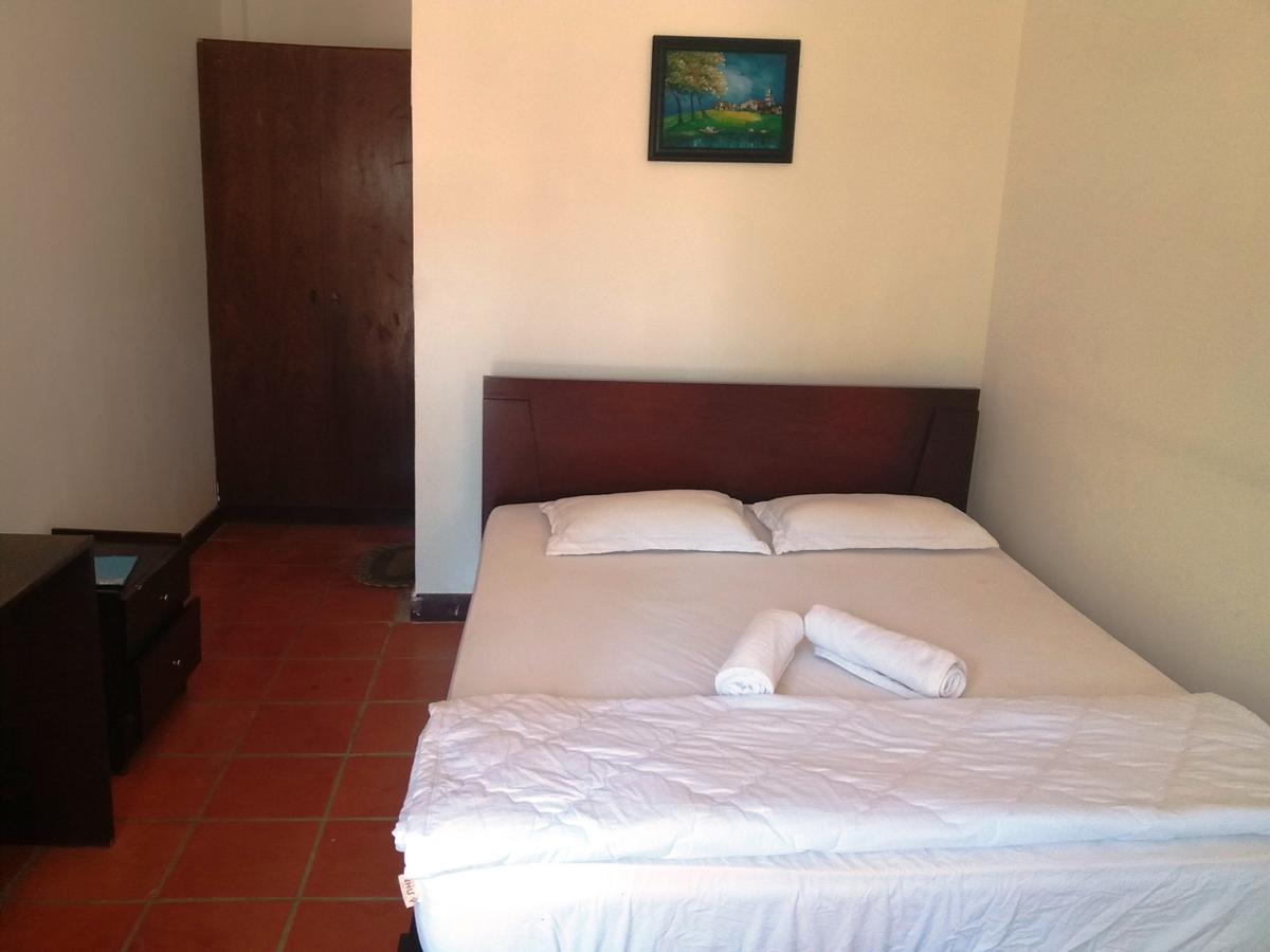 Bien Dua Backpacker Hotel Phan Thiet Exterior photo