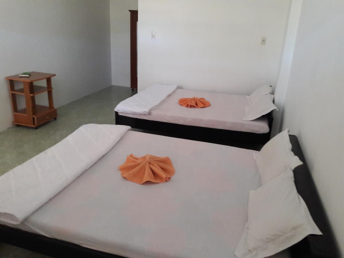 Bien Dua Backpacker Hotel Phan Thiet Exterior photo
