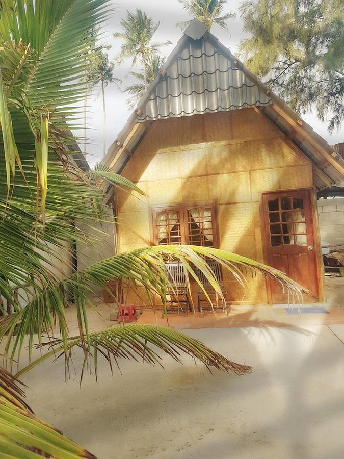 Bien Dua Backpacker Hotel Phan Thiet Exterior photo