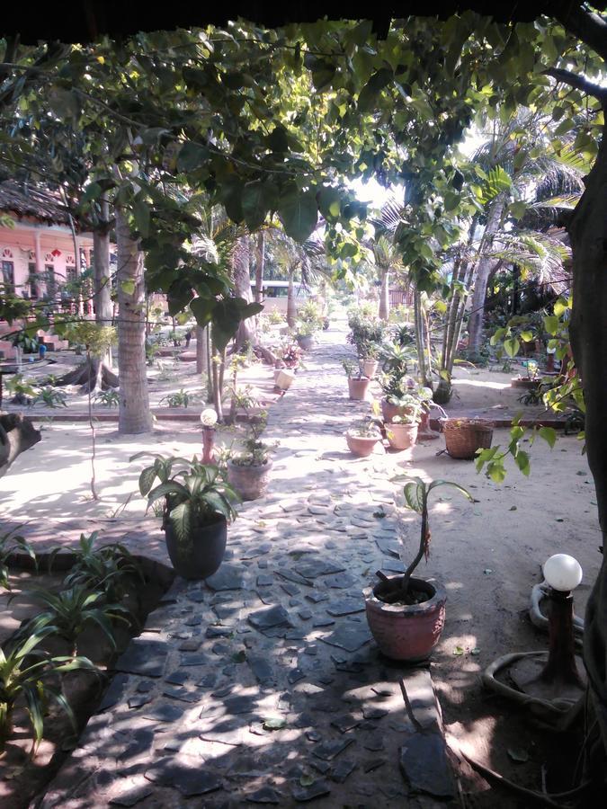 Bien Dua Backpacker Hotel Phan Thiet Exterior photo